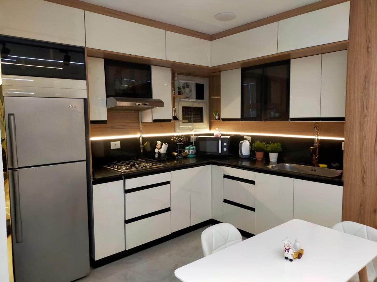 شقه فندقيه أمام إنتركونتيننتال سيتي ستارز Apartment Cairo