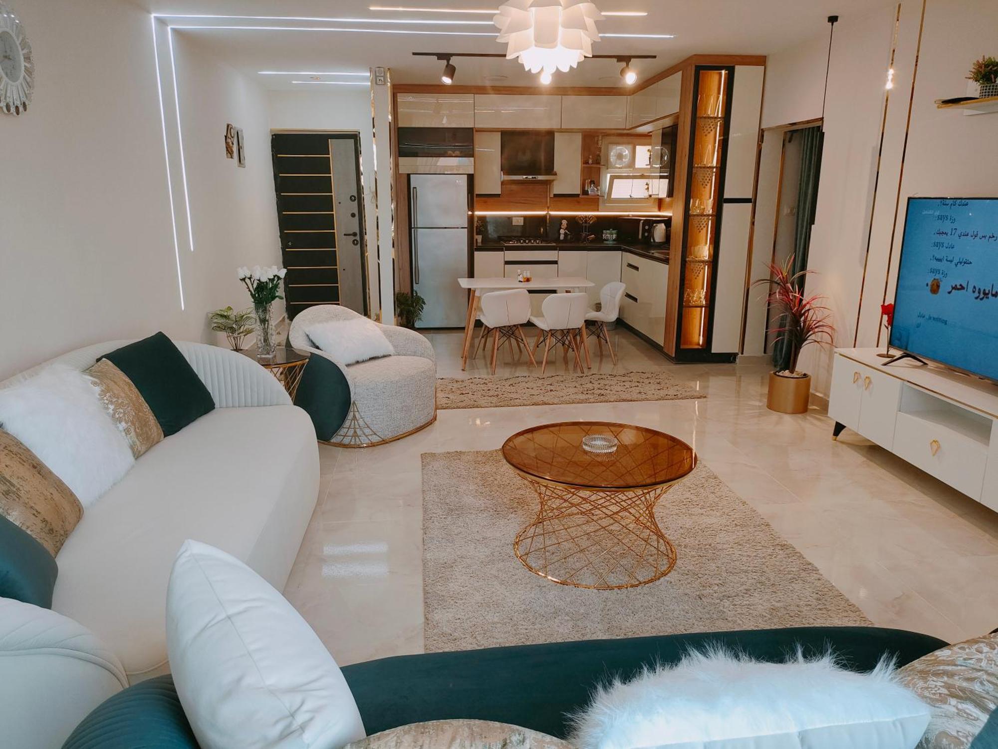شقه فندقيه أمام إنتركونتيننتال سيتي ستارز Apartment Cairo